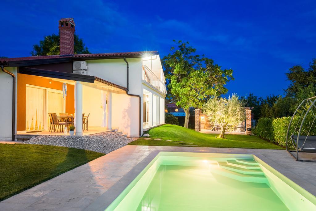 Villa Parenzana Višnjan エクステリア 写真