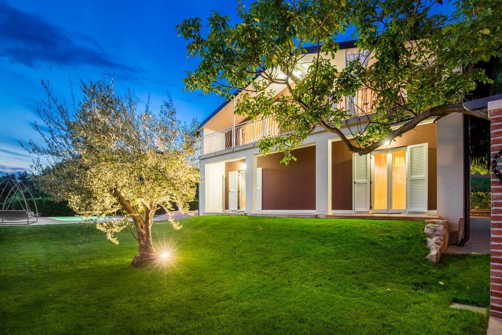 Villa Parenzana Višnjan エクステリア 写真