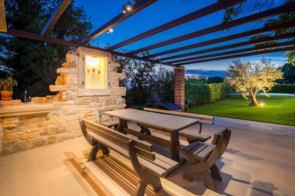 Villa Parenzana Višnjan エクステリア 写真